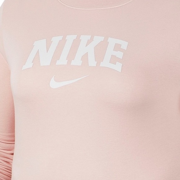Nike Women’s Crew Neck Sweatshirt - Picture 4 of 4